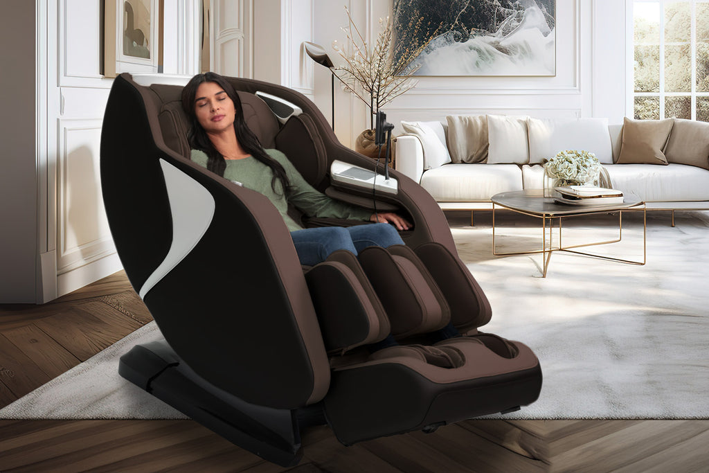 Kyota Joubu M880 in Black/Dark Brown in a living room