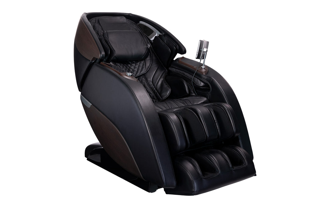 Kyota Nokori M980 Syner-D massage chair in Black, front three-quarter view