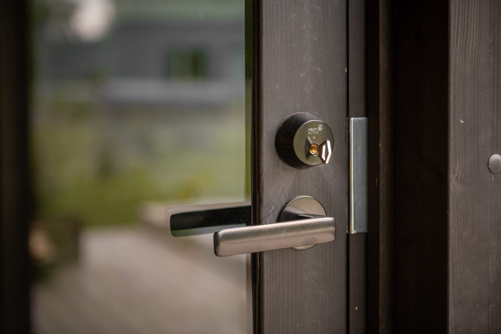Thermasol Nordic Misty door handle and external lock